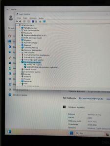 Dell 7680 | İ9 1385Ohx, Rtx 5000 Ada, 1tb SSD, 16inch FHD, 64 GB DDR 5