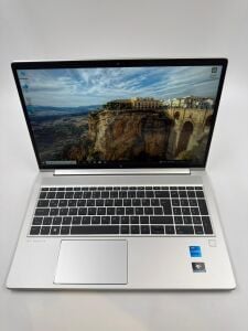 HP EliteBook 650 G9 – Profesyonel Notebook